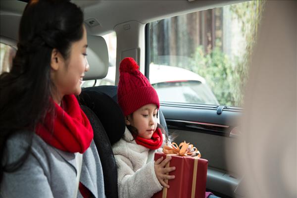 “连坐式孝顺”让子女很反感，老人却认为理所当然，你认为呢？