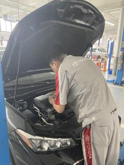 雅德龙汽车(机油5w30和5w40区别)